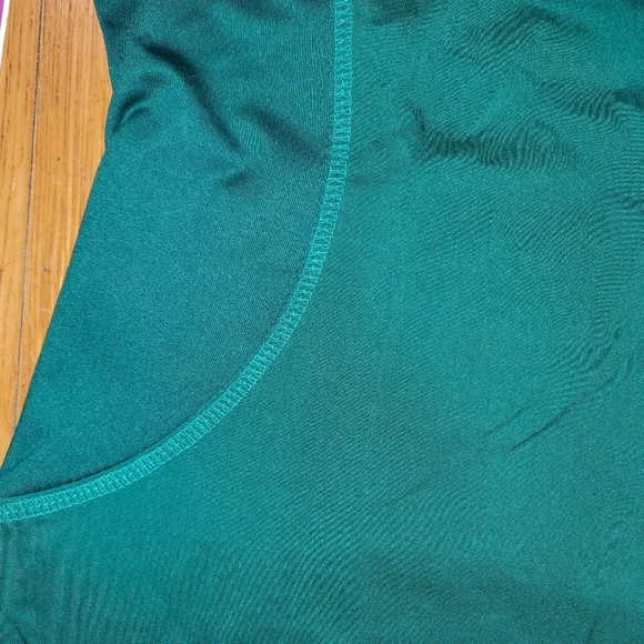 Healing Hands Short Sleeve Scrub Top - Picture 10 of 11